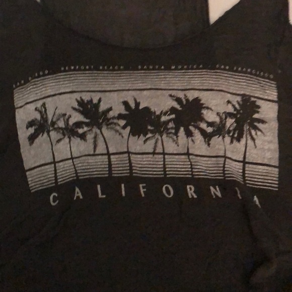 Brandy Melville  “CALIFORNIA” top slightly worn - Picture 3 of 3